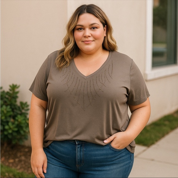 CJ Banks Women’s 2X Brown Beaded Embellished V-Neck Short Sleeve Stretch Top - Picture 1 of 10